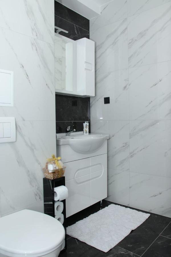 Apartman "Park" Livno Buitenkant foto